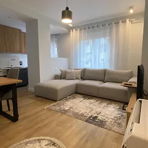 Centrally Located Glamorous Bright Near Bazaar Apartment Tirana